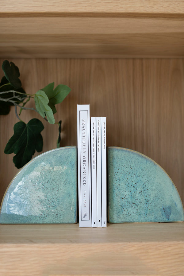 ISLE BOOKENDS SET