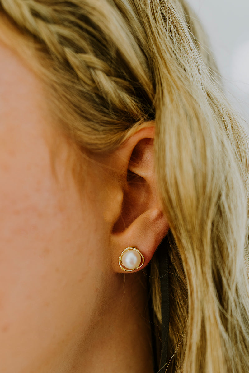 14K Gold Filled Iridescent Pearl Stud Earrings in Gold & Silver