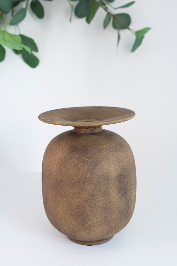 Nadir Vase