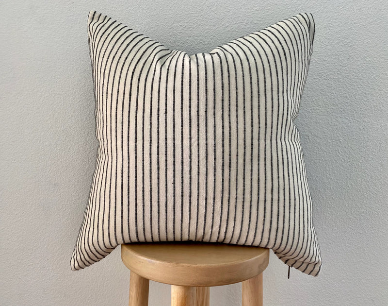 Wren Pillow Cover 20x20