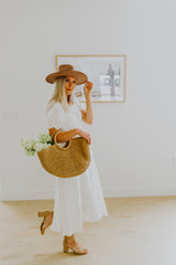 boutiques near me, handbags for women, handbag, half moon bag, woven bag, straw woven bag, womens fashion, womens clothing, boutique near me, online boutique, boutique, clothing stores near me, women's clothing online, best online clothing stores for women, women's clothing stores, women's clothing stores near me, half moon tote bag, accessories, boutique handbags