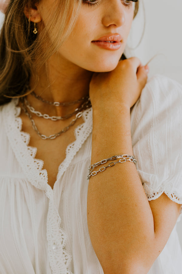boutiques near me, jewelry for women, jewelry necklace, necklaces for women, womens fashion, womens clothing, clothing stores near me, best online clothing stores for women, women's clothing stores near me, boutiques stores near me, gold jewelry, boutique, gold necklaces, boutique clothing, women gold necklaces, paper chain necklace, stainless steel necklace