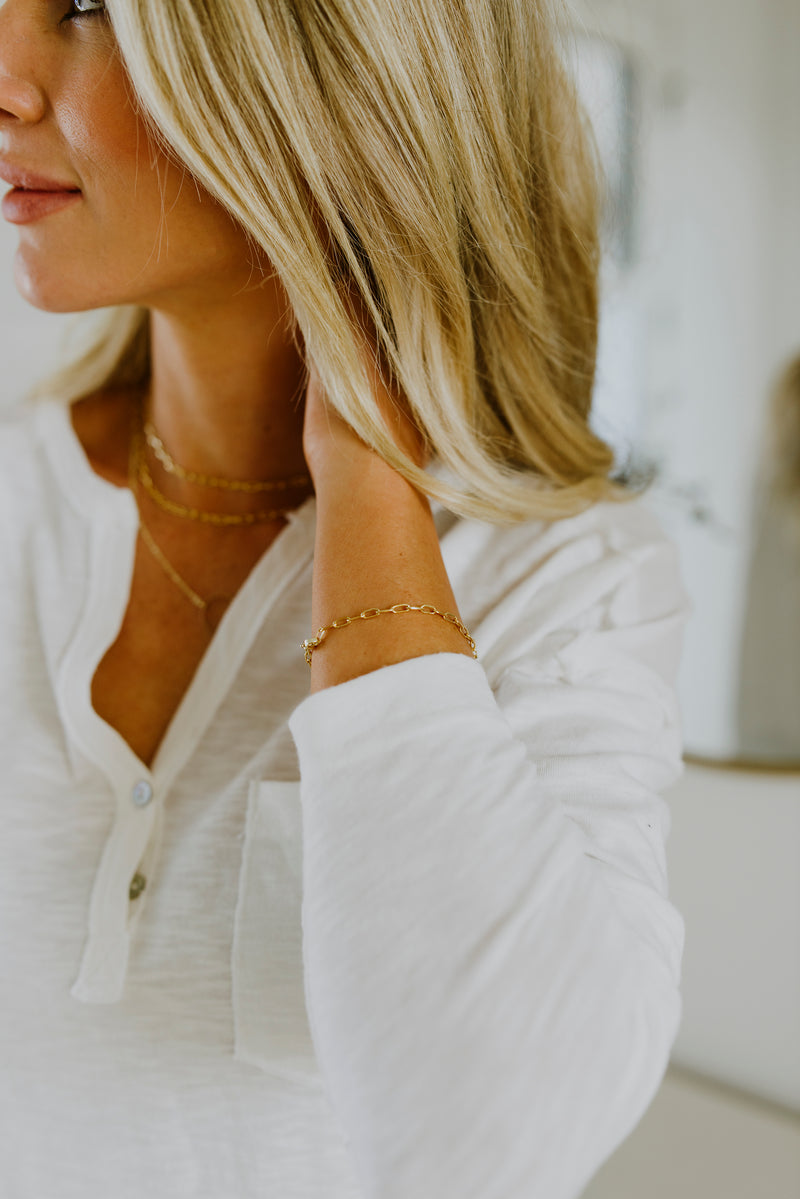 boutiques near me, jewelry, gold jewelry, paper chain necklace, necklaces, boutique near me, boutique, clothing stores near me, online boutique, womens fashion, womens clothing, best online clothing stores for women, women's clothing stores near me, boutique stores near me, boutique jewelry, cute necklaces, silver necklaces