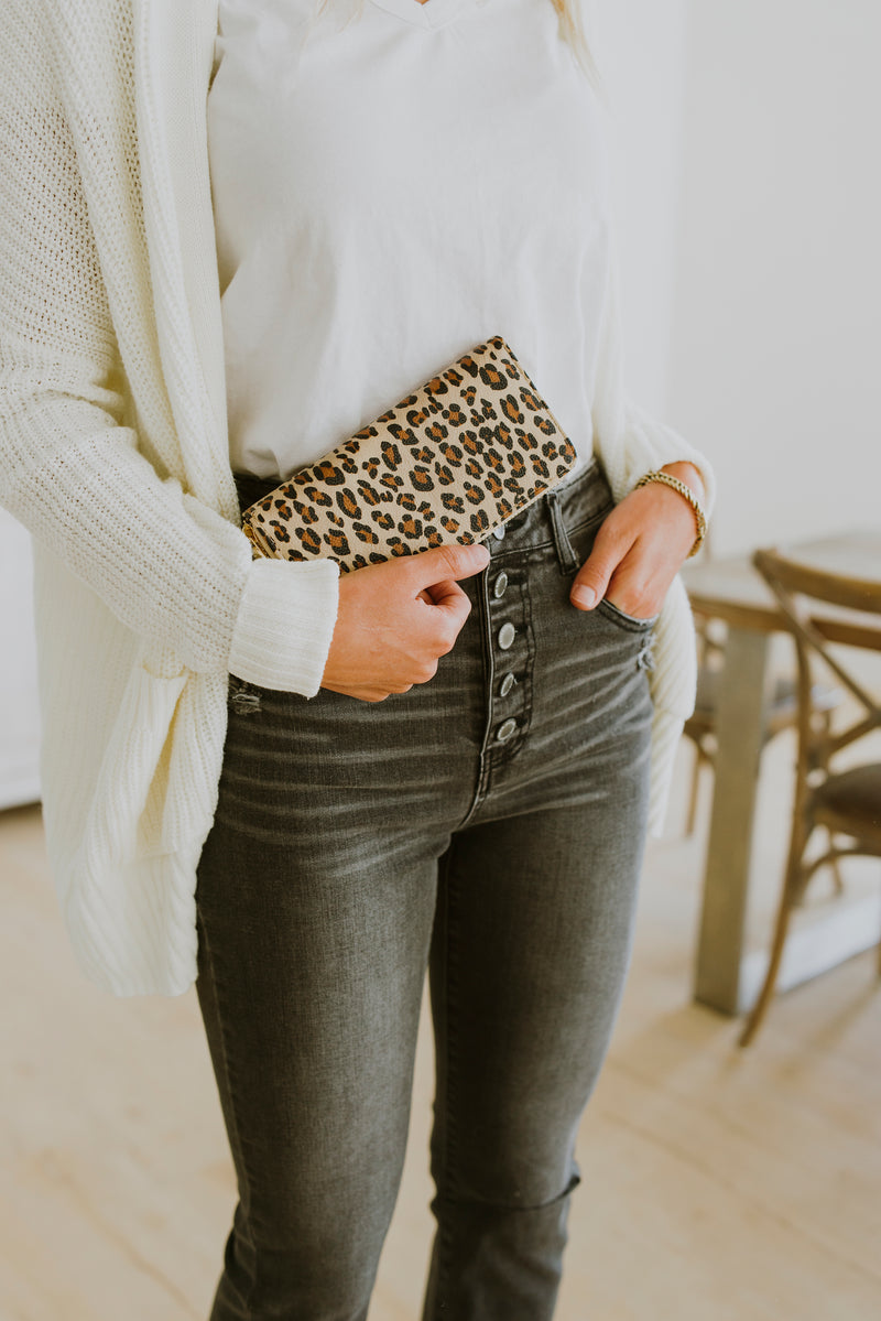 boutiques near me, wallet, women wallet, gift ideas, clothing stores near me, boutique near me, best online clothing stores for women, boutique stores near me, cute wallets, boutique