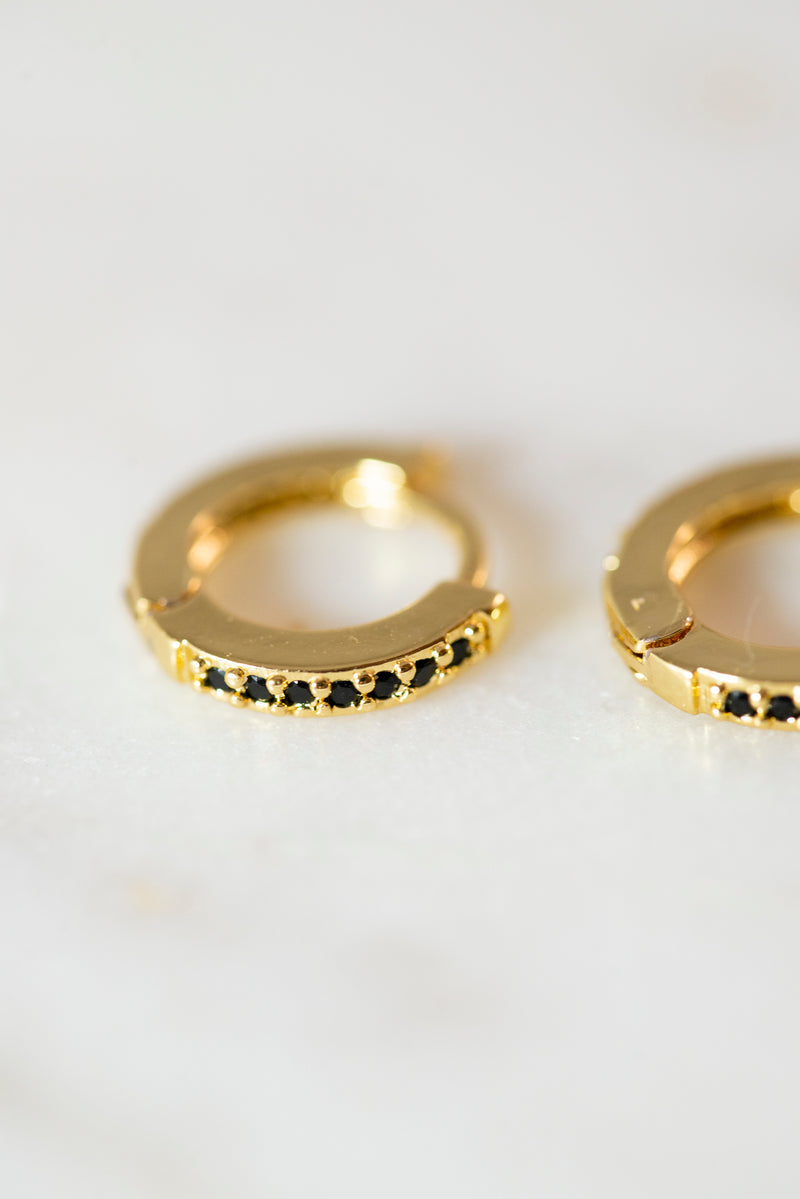 Rey Huggie Hoop Earrings