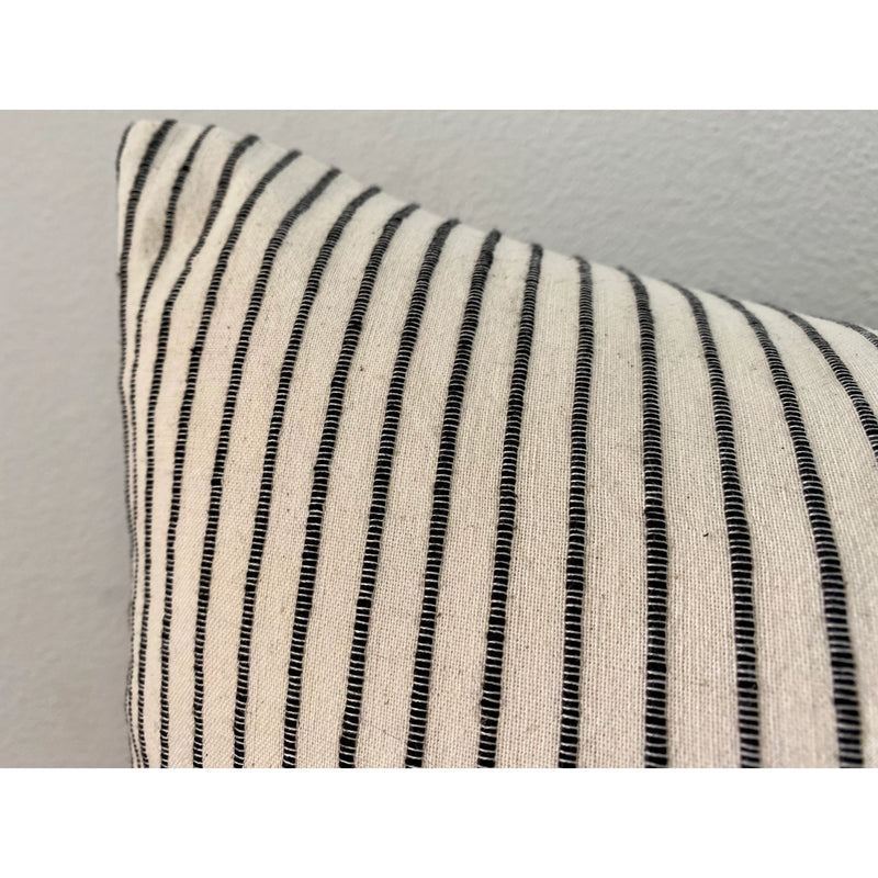 Wren Lumbar Pillow Cover