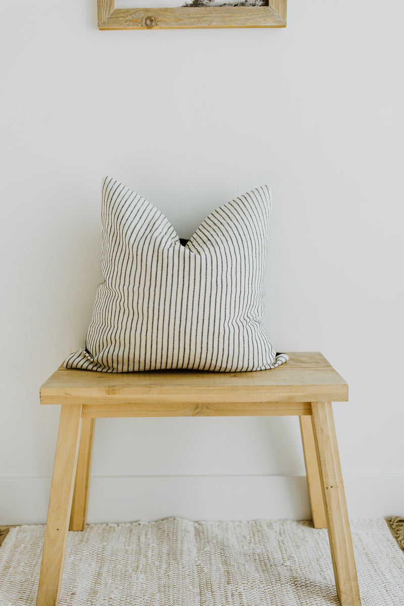 Wren Pillow Cover 20x20