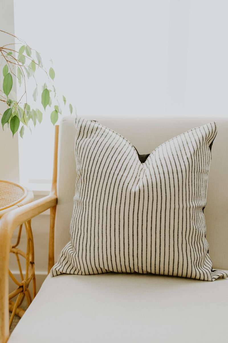 Wren Pillow Cover 20x20