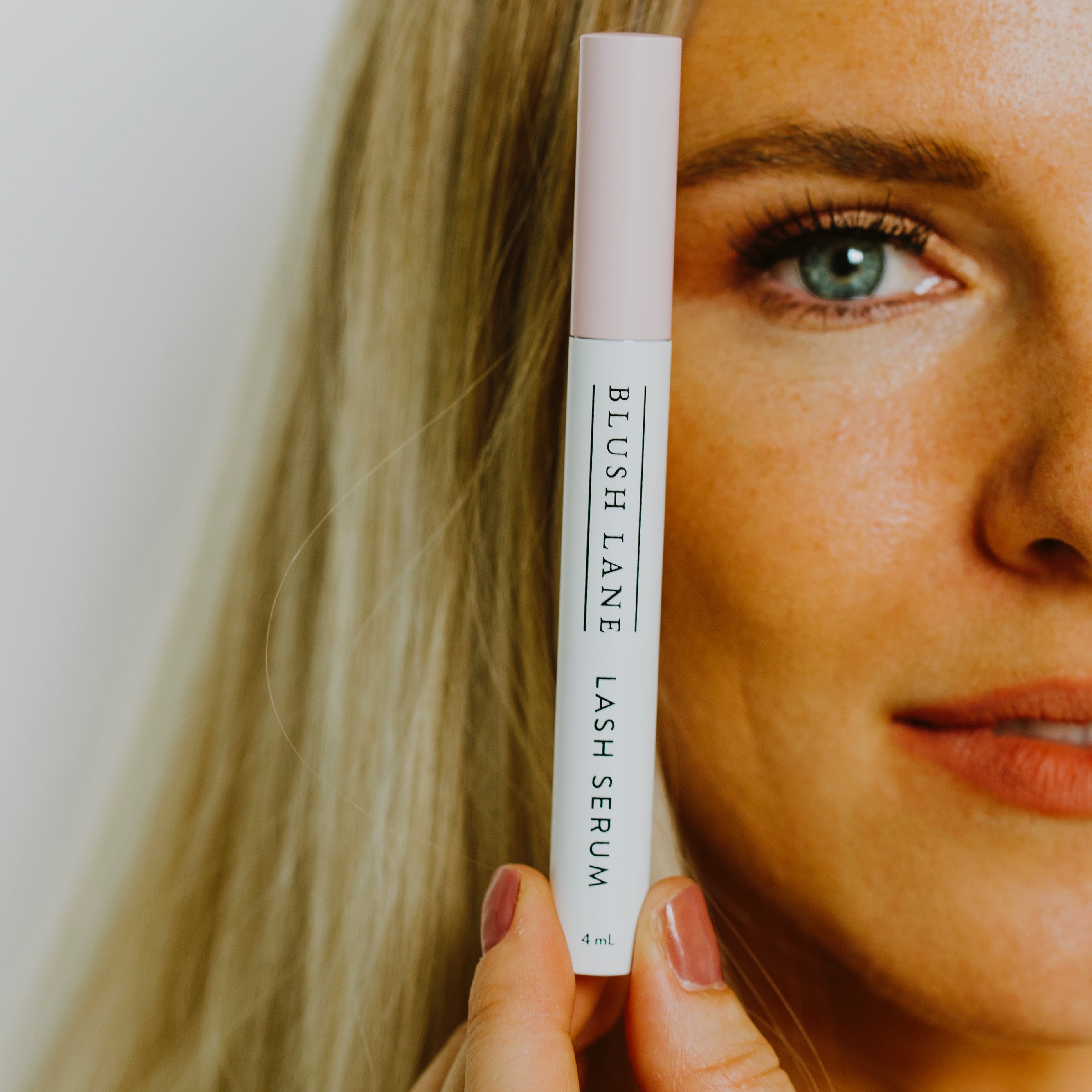 LASH GROWTH SERUM by Blush Lane